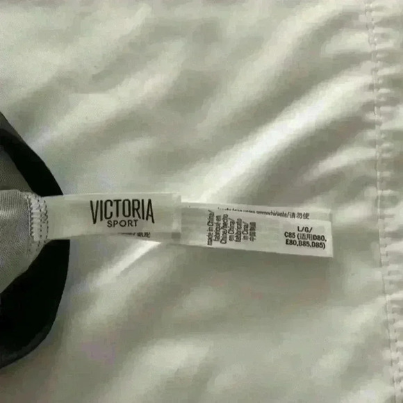 Victoria Secret Sport Bra - Picture 3 of 5